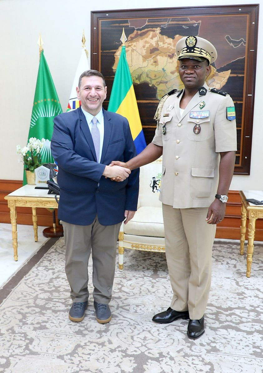 Vers une Solution Durable aux Coupures d’Électricité au Gabon : Le Président de la République discute avec Karpowership